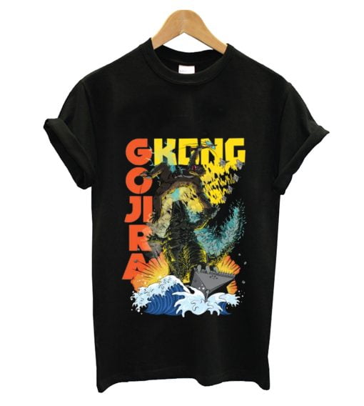 Gojira & Kong on the ocean T-Shirt